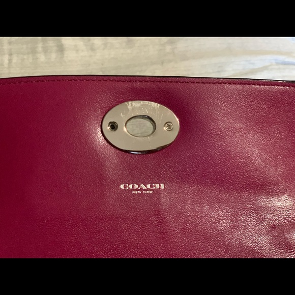 Coach Leather Snake embossed Wallet - Picture 10 of 13